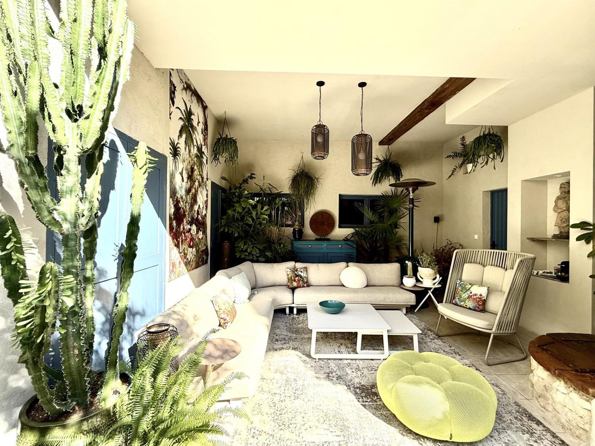 L'Oiseau Bleu Suite Merle Bleu Roubia Ngoại thất bức ảnh